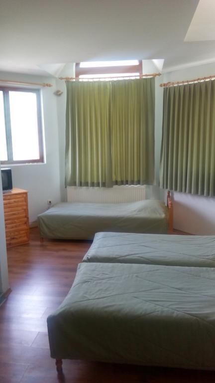 Guest House Alfa Daniel Balkanets  Room photo